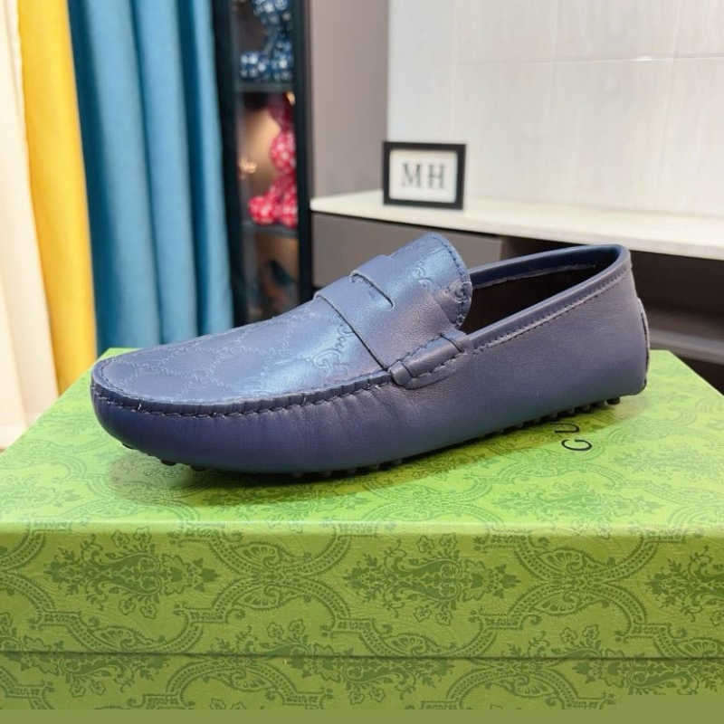 G*u*i leather shoes